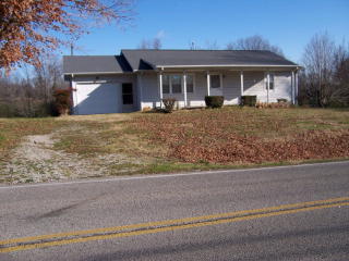 664 1st Ave, Baxter, TN 38544-5141