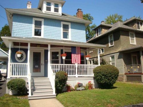 210 1st St, Schenectady, NY 12302