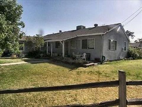 6125 8th St, Riverbank, CA 95367-3003