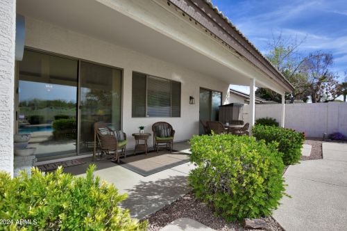 4109 Escuda Dr, Glendale AZ  85308-7410 exterior