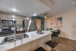 30856 Agoura Rd, Calabasas CA  91301-4303 exterior