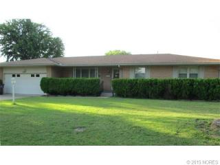 4012 Wayside Dr, Bartlesville, OK 74006-7223