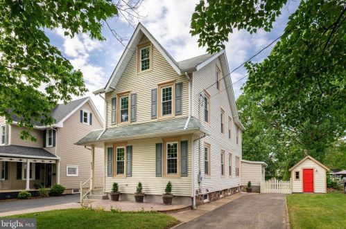 415 Elm Ave, Riverton, NJ 08077-1305