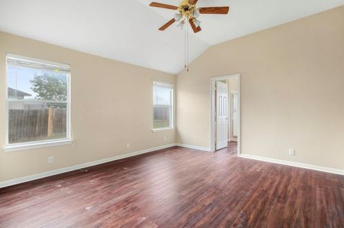 111 Goddard, Uhland TX  78640-5484 exterior