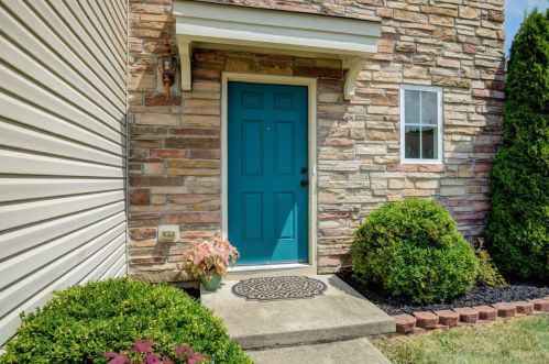302 Deer Creek Dr, Amelia, OH 45102-2097