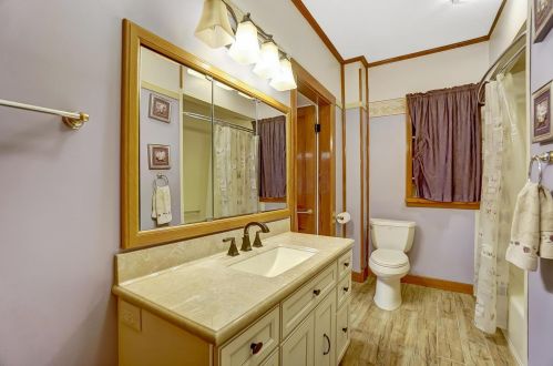 649 Sandusky Ave, Bellefontaine OH  43311-2746 exterior