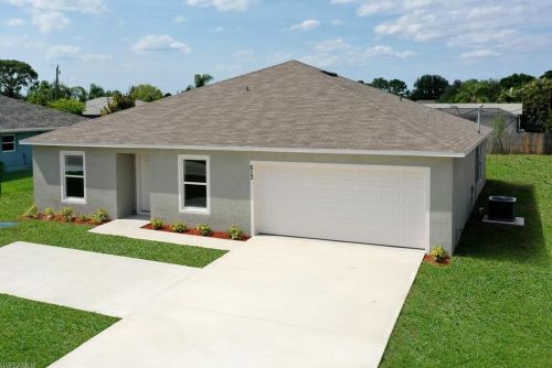 4216 18 St, Lehigh Acres FL 33971-5620 exterior