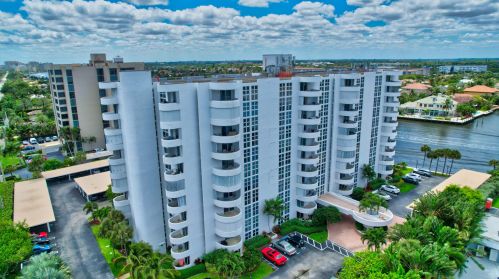 2200 Ocean Blvd, Delray Beach FL  33483-6492 exterior