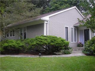 315 Hulls Hill Rd, Southbury, CT 06488-2784
