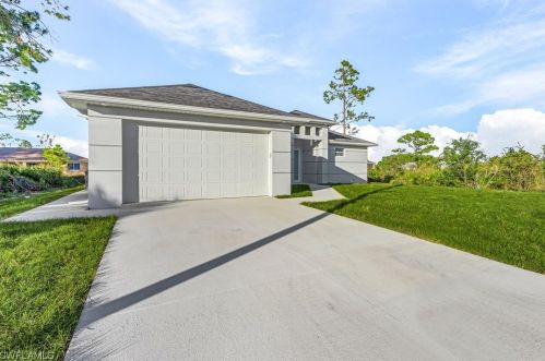 2904 22nd St, Lehigh Acres, FL 33976-3623