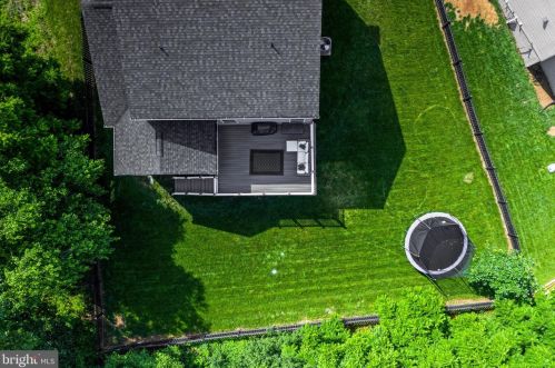 111 Eisentown Dr, Lovettsville VA  20180-8547 exterior