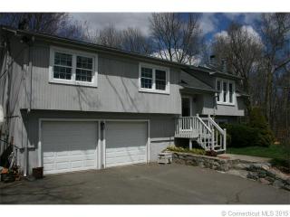 32 Karen Dr, Union City, CT 06770-2238
