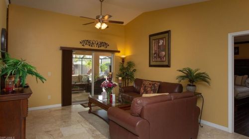 20 Crestwood Cir, Lehigh Acres FL 33936-5900 exterior