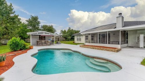 275 Walnut Ave, Orange City FL  32763-6036 exterior