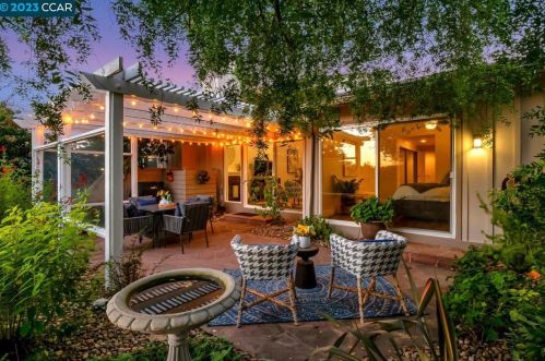 2145 Myrtle Beach Ln, Danville CA  94526-6213 exterior