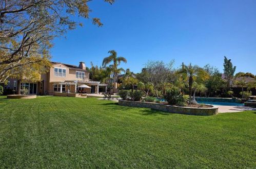 7947 Sitio Solana, Carlsbad CA  92009-9526 exterior