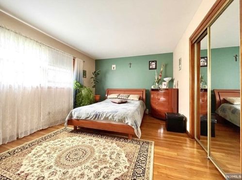 94 Maitland Pl, Outwater NJ  07026-1230 exterior