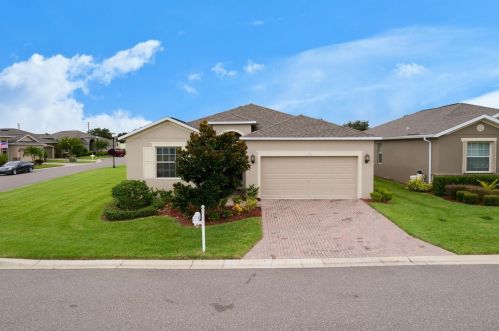 3701 Huntington Ln, Winter Haven, FL 33884-5242