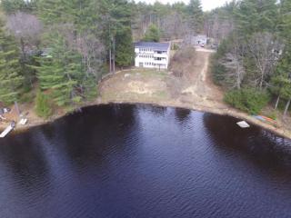 22 Robin Hood Dr, Nottingham NH  03290-5624 exterior