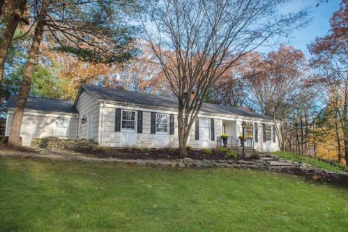 48 Nod Rd, Ridgefield, CT 06877-5814