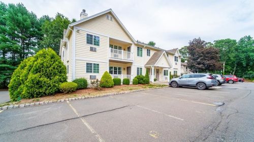 2955 Madison Ave, Bridgeport CT  06606-2061 exterior