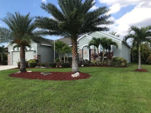 449 Bradshaw Cir, Fort Pierce, FL 34953-5533