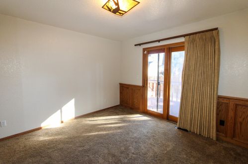 1253 Panorama Dr, Big Bear City CA  92314-9828 exterior