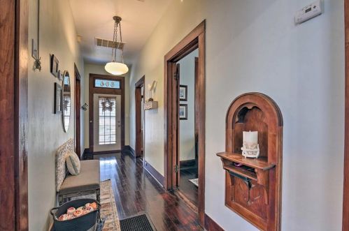 606 10th St, Galveston TX  77550-5114 exterior