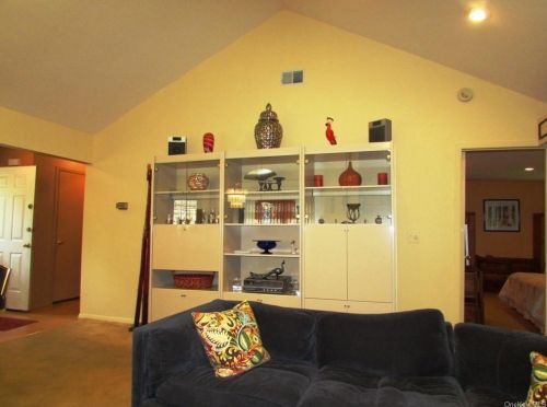 48 Hidden Ridge Dr, Monticello NY  12701-3080 exterior