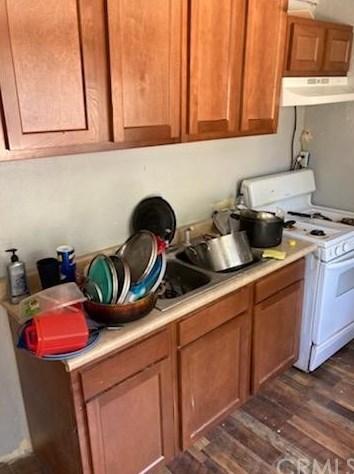 8484 Cypress Ave, Riverside CA  92503-1812 exterior