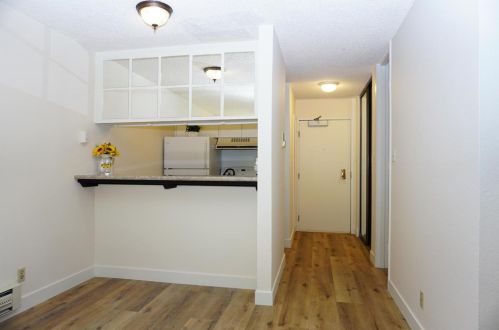 1150 Shelter Creek Ln, San Bruno, CA 94066-3834