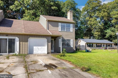 19 Lanford Rd, New Castle, DE 19720-3837