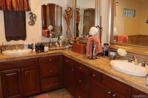 1150 Camino Cv, Bullhead City AZ  86442-4300 exterior