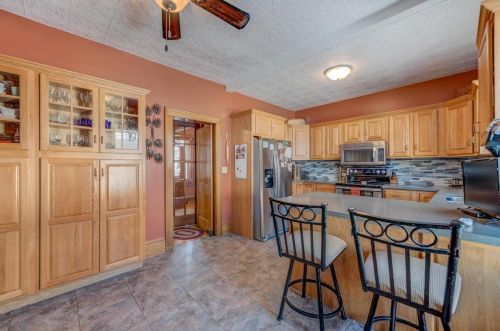 506 3rd St, New Johannesburg WI  54017-2015 exterior