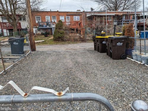 811 Shaw Ave, Lansdale PA  19446-2335 exterior