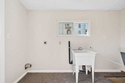 939 6th St, Verona PA  15147-2150 exterior