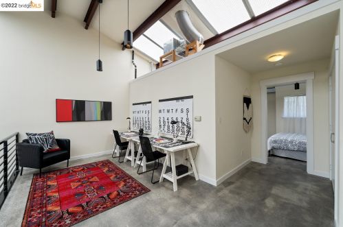 2858 Helen St, Oakland CA  94608-4028 exterior