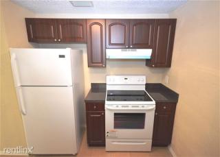 1010 Melrose St, Seffner FL  33584-4506 exterior