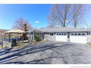 99 Quasset Rd, Woodstock CT  06281-3306 exterior