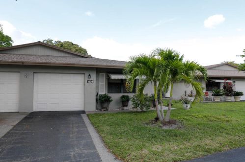 1529 Palmland Dr, Boynton Beach, FL 33436-6031