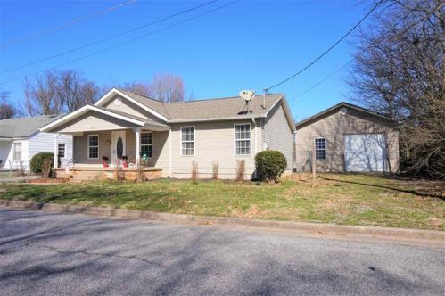 402 Otis Dinning Dr, Paducah, KY 42003-3230