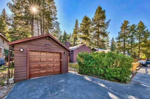 10136 Sierra Ave, Truckee, CA 96161-4828