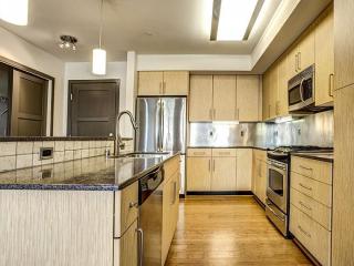 420 Ravenna Blvd, Seattle WA  98115-6429 exterior