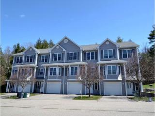 10 Hillside Ln, Newmarket, NH 03857-1851