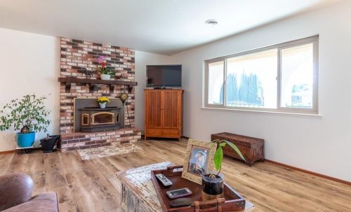 105 Daffodil Dr, Hollister CA  95023-3103 exterior