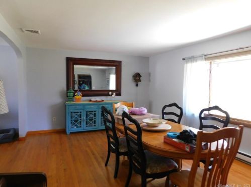 3 Fox Tail Ln, Brookfield Center CT  06804-3705 exterior