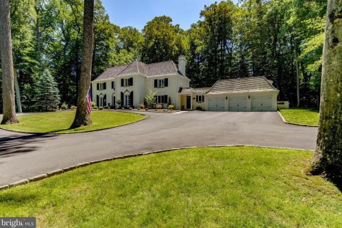 533 Morris Ln, Berwyn, PA 19312-2057