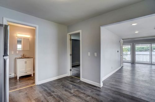 99 Lk Shr Dr, Northwood NH  03261-3707 exterior