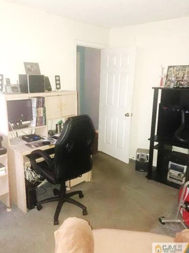 1 Kerry Ct, Old Bridge NJ  08857-2610 exterior