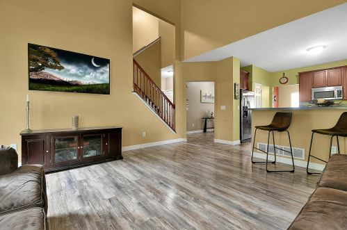 447 Stone Shadow Dr, Blacklick OH  43004-8305 exterior